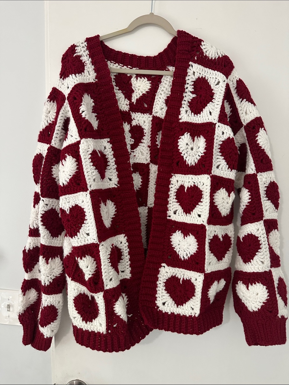 Unk Red and White Crochet Heart Patchwork Cardigan